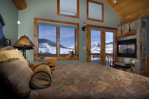 31 GoldLink_15 master bed view
