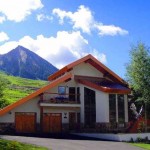 Front of House summer Magnificent location and views