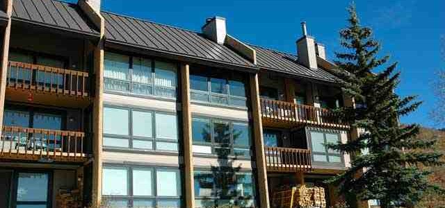 Front of Columbine condo 2307 Ski in Ski out Columbine condominium