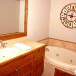 Master bath spa tub Master bath spa tub